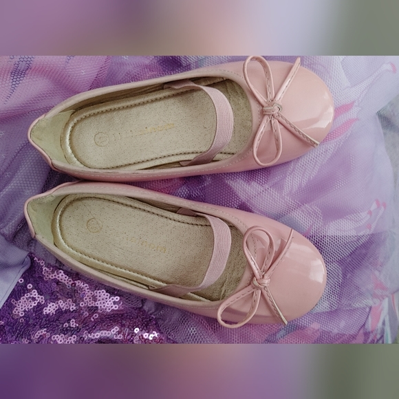💥EUC GIRLS DRESS SHOES - Picture 2 of 11